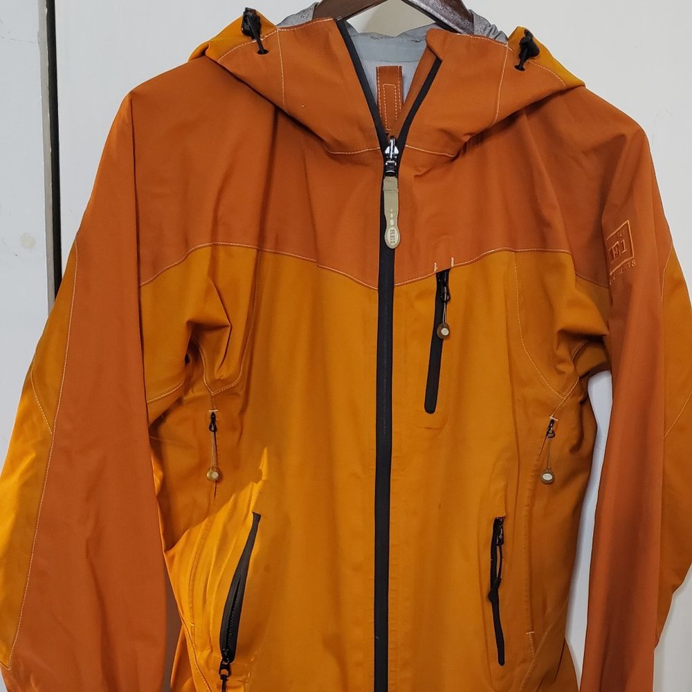 Womens REI outdoor Jacket, size Medium (M)